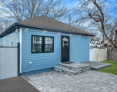 158 Mohawk Street - Photo Thumbnail 1