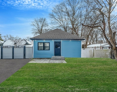 158 Mohawk Street - Photo Thumbnail 10