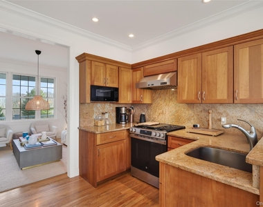 231 Lake Road - Photo Thumbnail 8