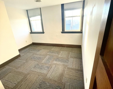 34 William Street - Photo Thumbnail 3