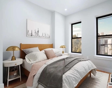 865 Hart Street - Photo Thumbnail 3