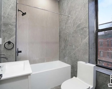 865 Hart Street - Photo Thumbnail 7