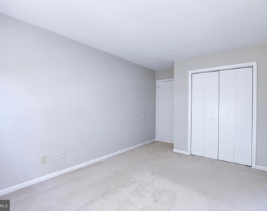 322 Clay Street - Photo Thumbnail 35