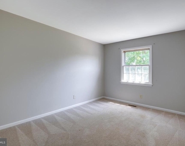 322 Clay Street - Photo Thumbnail 26