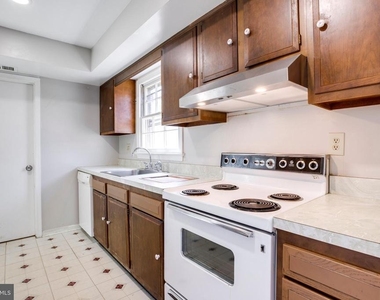 322 Clay Street - Photo Thumbnail 29