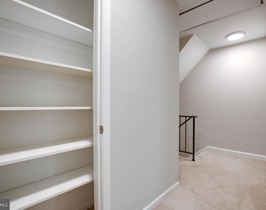 322 Clay Street - Photo Thumbnail 11