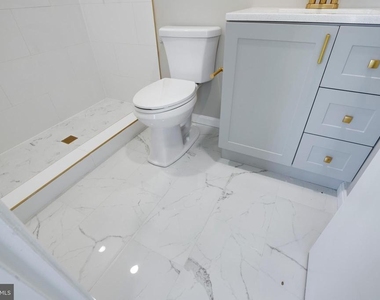 322 Clay Street - Photo Thumbnail 18