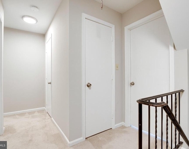 322 Clay Street - Photo Thumbnail 6