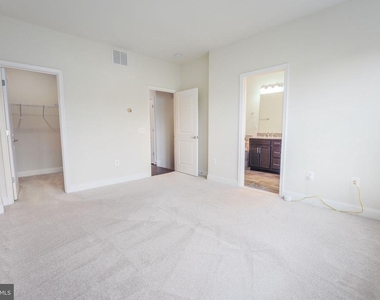 2056 Alder Lane - Photo Thumbnail 17