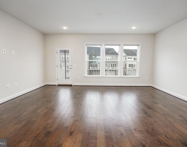 2056 Alder Lane - Photo Thumbnail 11