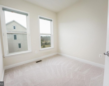 2056 Alder Lane - Photo Thumbnail 24