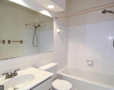 7705 Lafayette Forest Drive - Photo Thumbnail 21