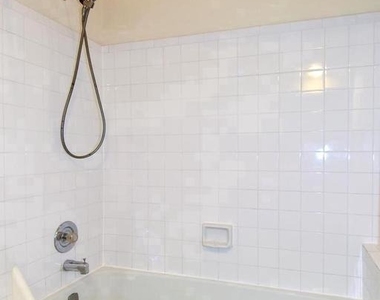 7705 Lafayette Forest Drive - Photo Thumbnail 18