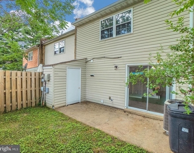 330 Brock Square - Photo Thumbnail 18