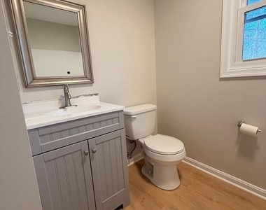 203 Sea Cliff Drive - Photo Thumbnail 9