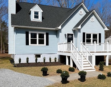 203 Sea Cliff Drive - Photo Thumbnail 12