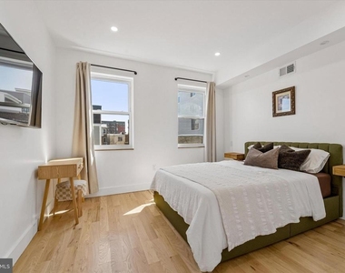 2565 Tulip Street - Photo Thumbnail 10