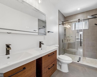 2565 Tulip Street - Photo Thumbnail 12