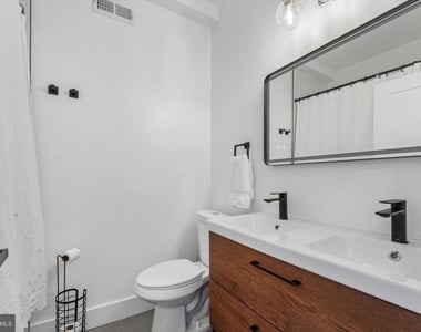 2565 Tulip Street - Photo Thumbnail 9