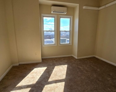 4625 N Broad Street - Photo Thumbnail 15