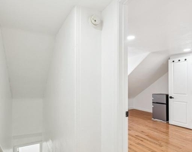 1223 Spruce Street - Photo Thumbnail 24