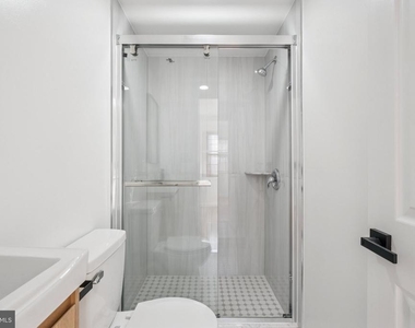 1223 Spruce Street - Photo Thumbnail 17