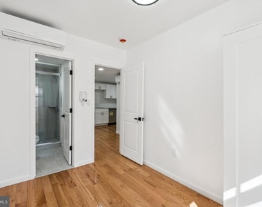 1223 Spruce Street - Photo Thumbnail 15