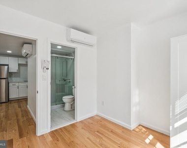 1223 Spruce Street - Photo Thumbnail 20