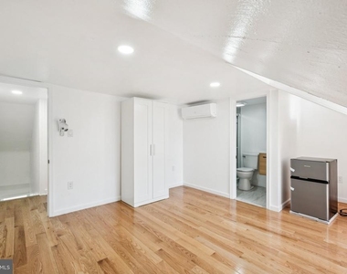 1223 Spruce Street - Photo Thumbnail 27