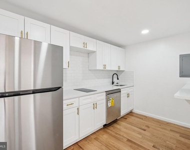 1223 Spruce Street - Photo Thumbnail 2
