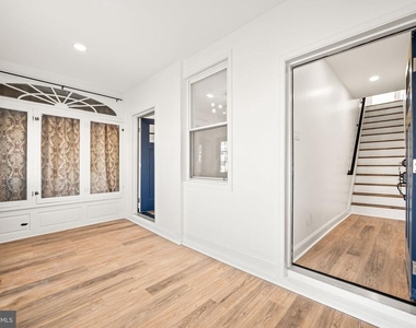 6128 Chestnut Street - Photo Thumbnail 2