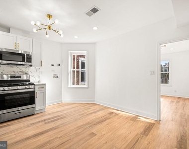 6128 Chestnut Street - Photo Thumbnail 3