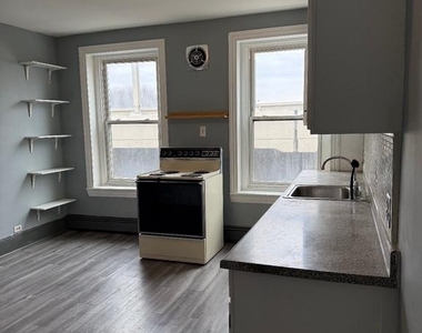 2731 E Cumberland Street - Photo Thumbnail 1