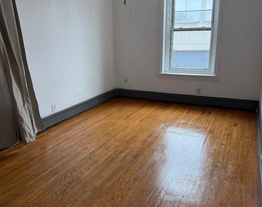 2731 E Cumberland Street - Photo Thumbnail 4