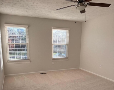 2401 W Rosecroft Village Circle - Photo Thumbnail 1