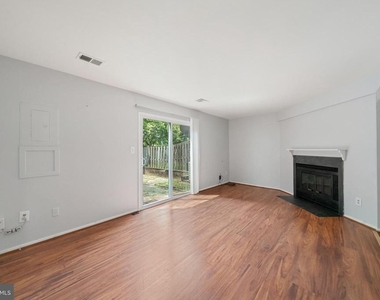 7767 Hiawatha Lane - Photo Thumbnail 17