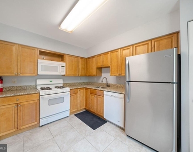 7767 Hiawatha Lane - Photo Thumbnail 2
