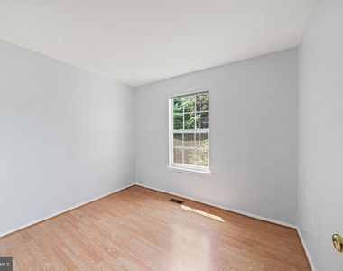 7767 Hiawatha Lane - Photo Thumbnail 8