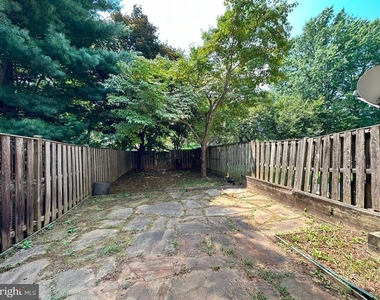 7767 Hiawatha Lane - Photo Thumbnail 20