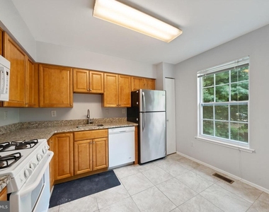 7767 Hiawatha Lane - Photo Thumbnail 1