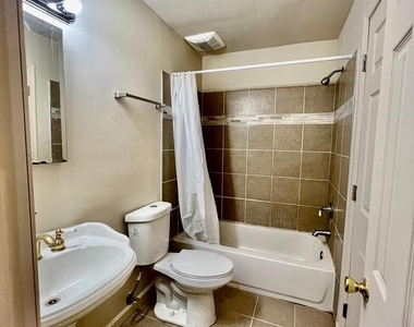 7510 Sanner Road W - Photo Thumbnail 9