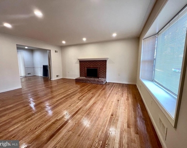 7510 Sanner Road W - Photo Thumbnail 5