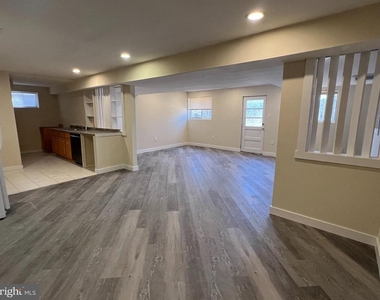 7510 Sanner Road W - Photo Thumbnail 15