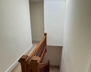 112 E 3rd Street - Photo Thumbnail 12