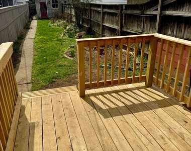 112 E 3rd Street - Photo Thumbnail 26