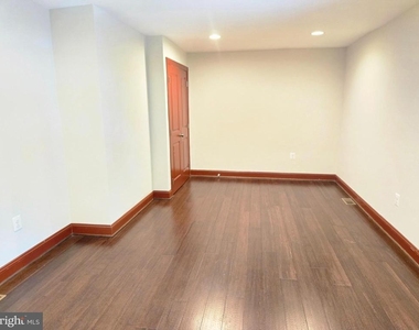 804 Hollins Street - Photo Thumbnail 40