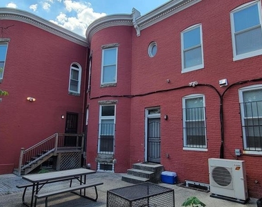 804 Hollins Street - Photo Thumbnail 9