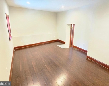 804 Hollins Street - Photo Thumbnail 38