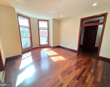 804 Hollins Street - Photo Thumbnail 21