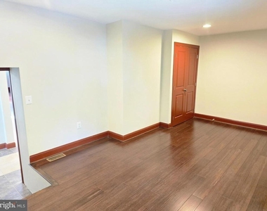 804 Hollins Street - Photo Thumbnail 39